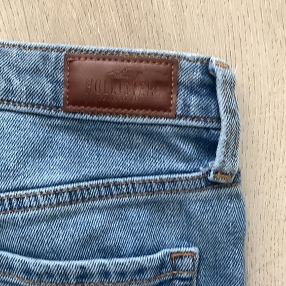 Ultra High Rise Mom Jean Hollister size 28 medium wash stretchy school street - Picture 10 of 12
